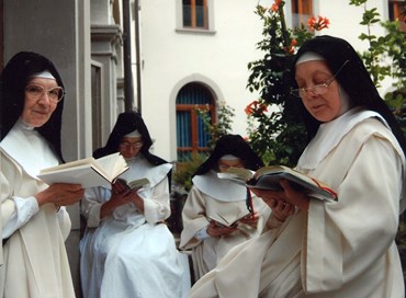 Nessuno tocchi le suorine di Marradi