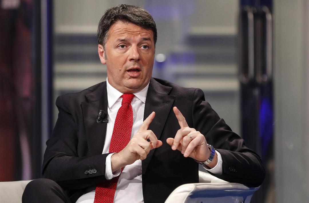 Renzi sferza il Pd: “Vanno solo a rimorchio dei grillini”