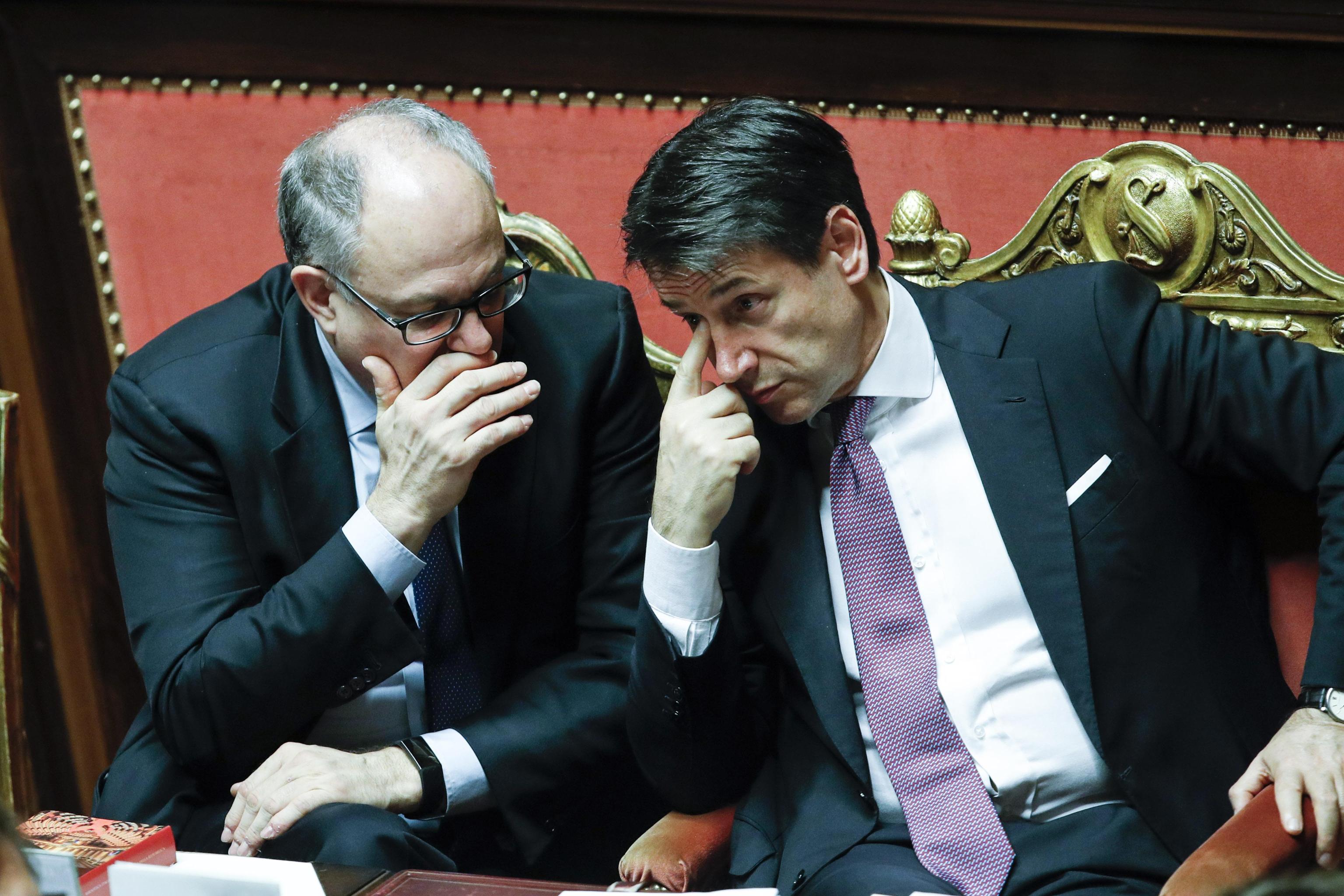 Davos, Conte abbandona il vertice preoccupato dalla possibile crisi di governo