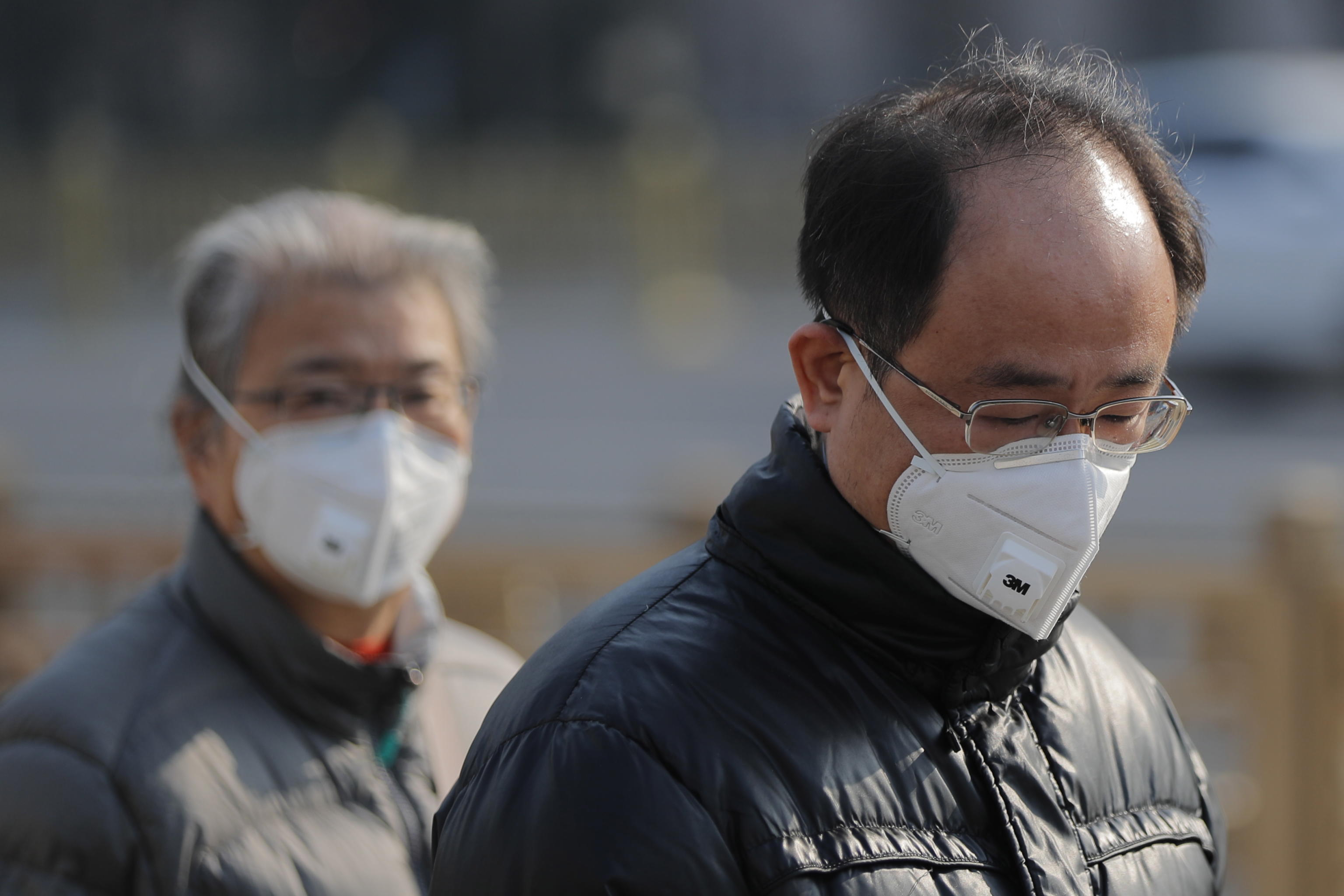 Virus Cina: premier a Wuhan, in visita a pazienti e medici