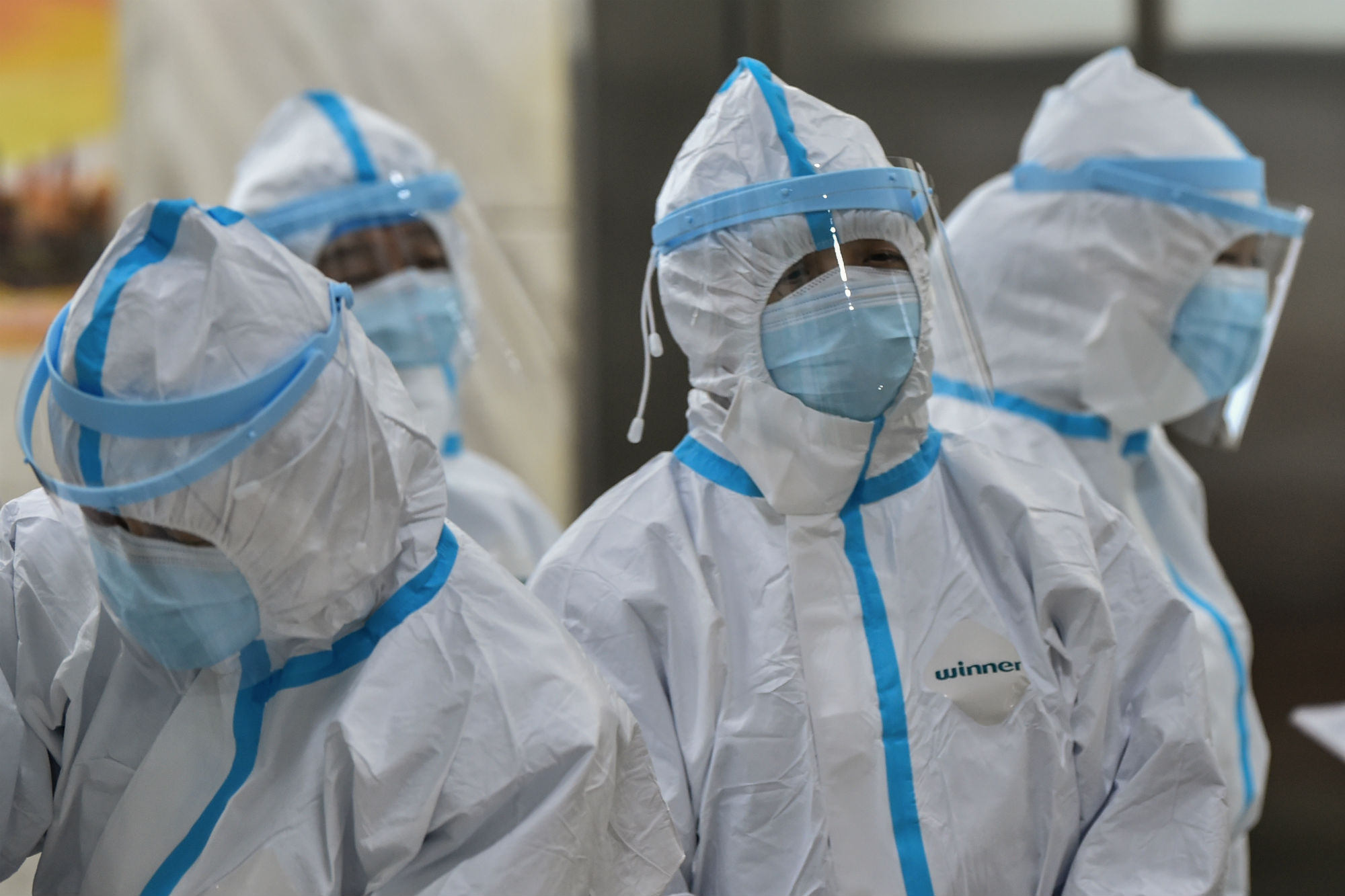 Virus Cina: morti salgono a 132, casi accertati a 5974