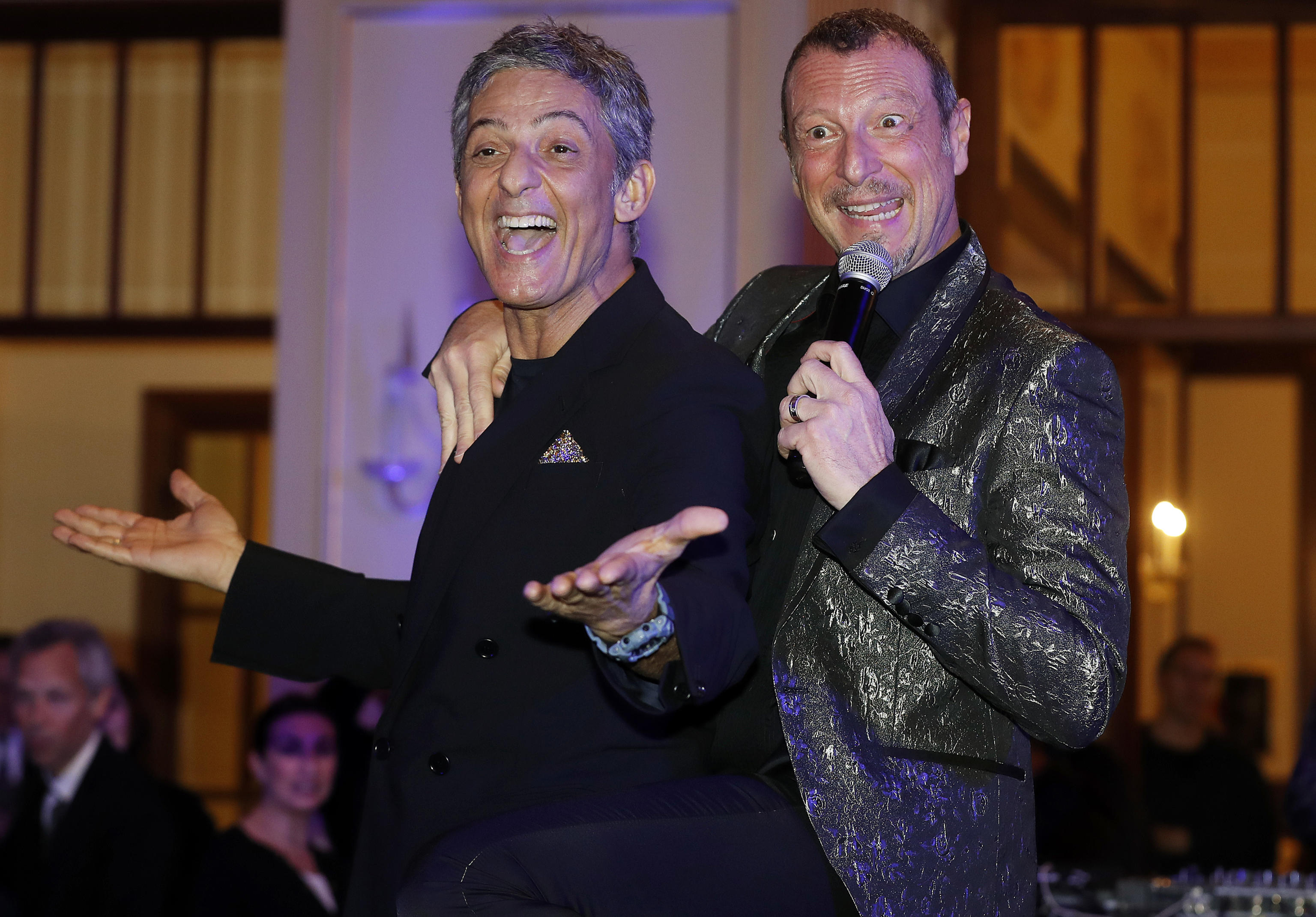 Sanremo 70, Fiorello monopolizza il “Festival delle polemiche”