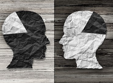 Il razzismo alla rovescia del Governo