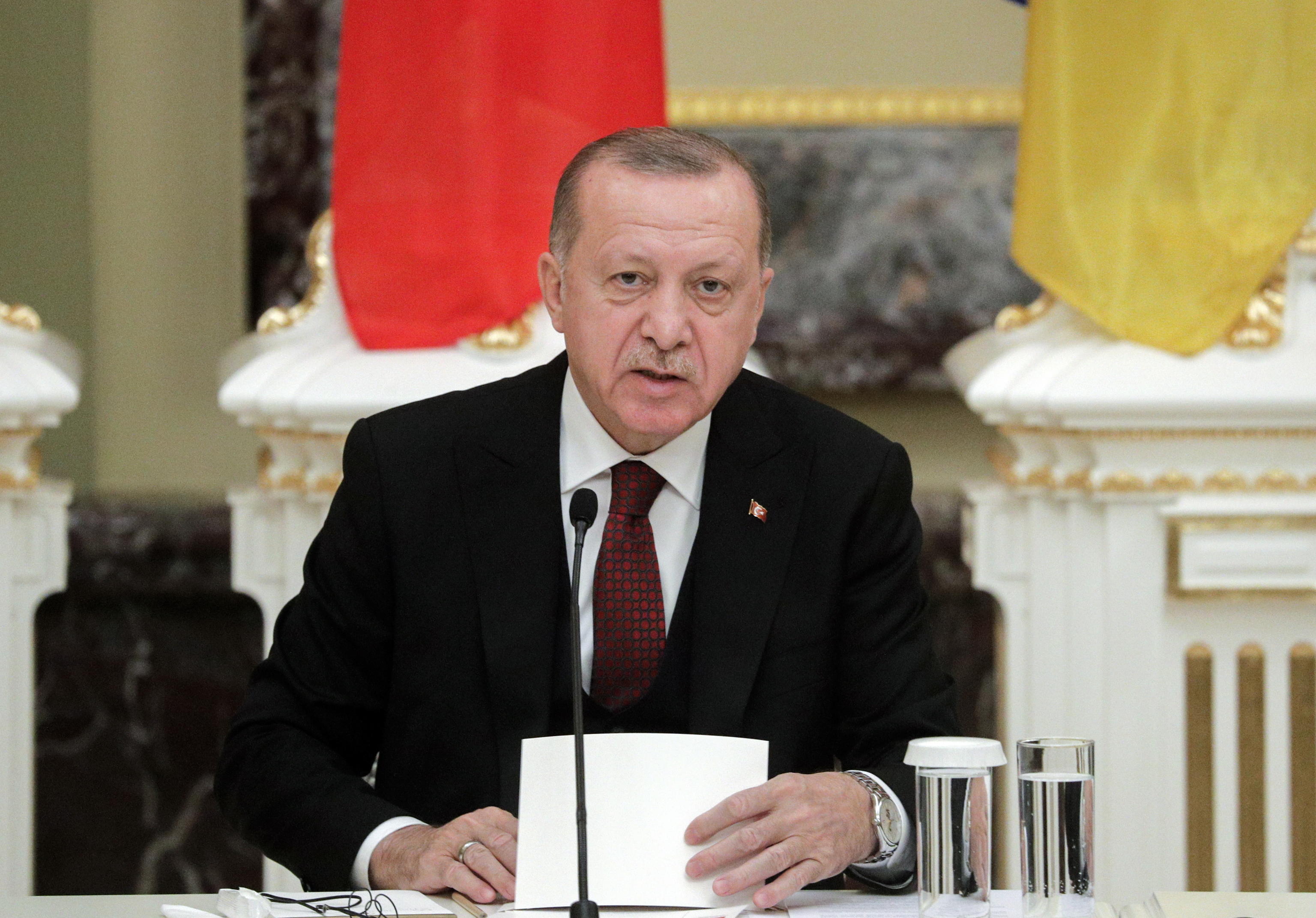 Siria, Erdogan: “Regime fermi attacco Idlib o agiremo”