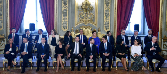 Governo da una parte, Paese dall’altra