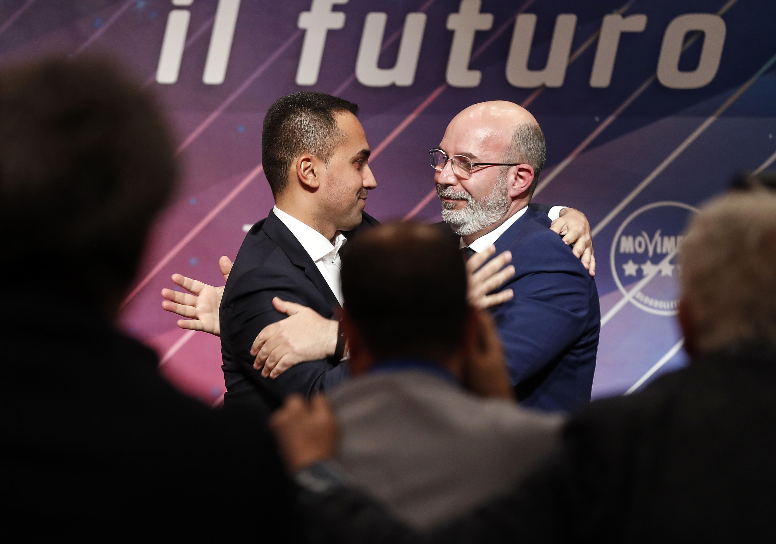 I grillini protestano contro la realtà