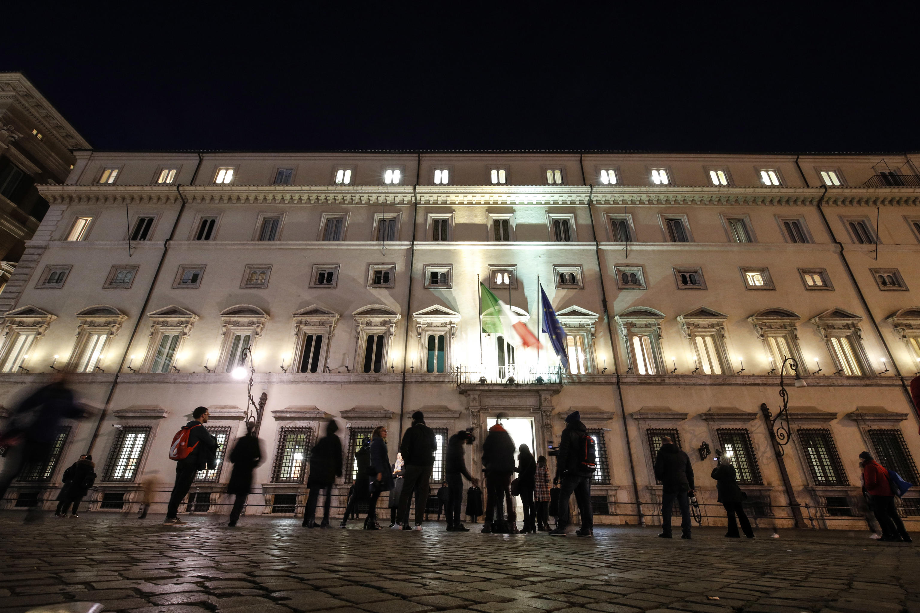 Le ragioni inesistenti dei nuovi “bravi”