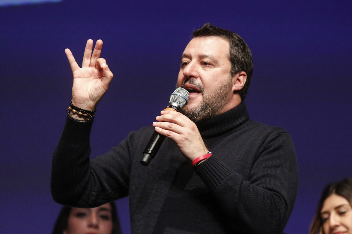 “Aborto stile di vita incivile”: la sinistra attacca Salvini