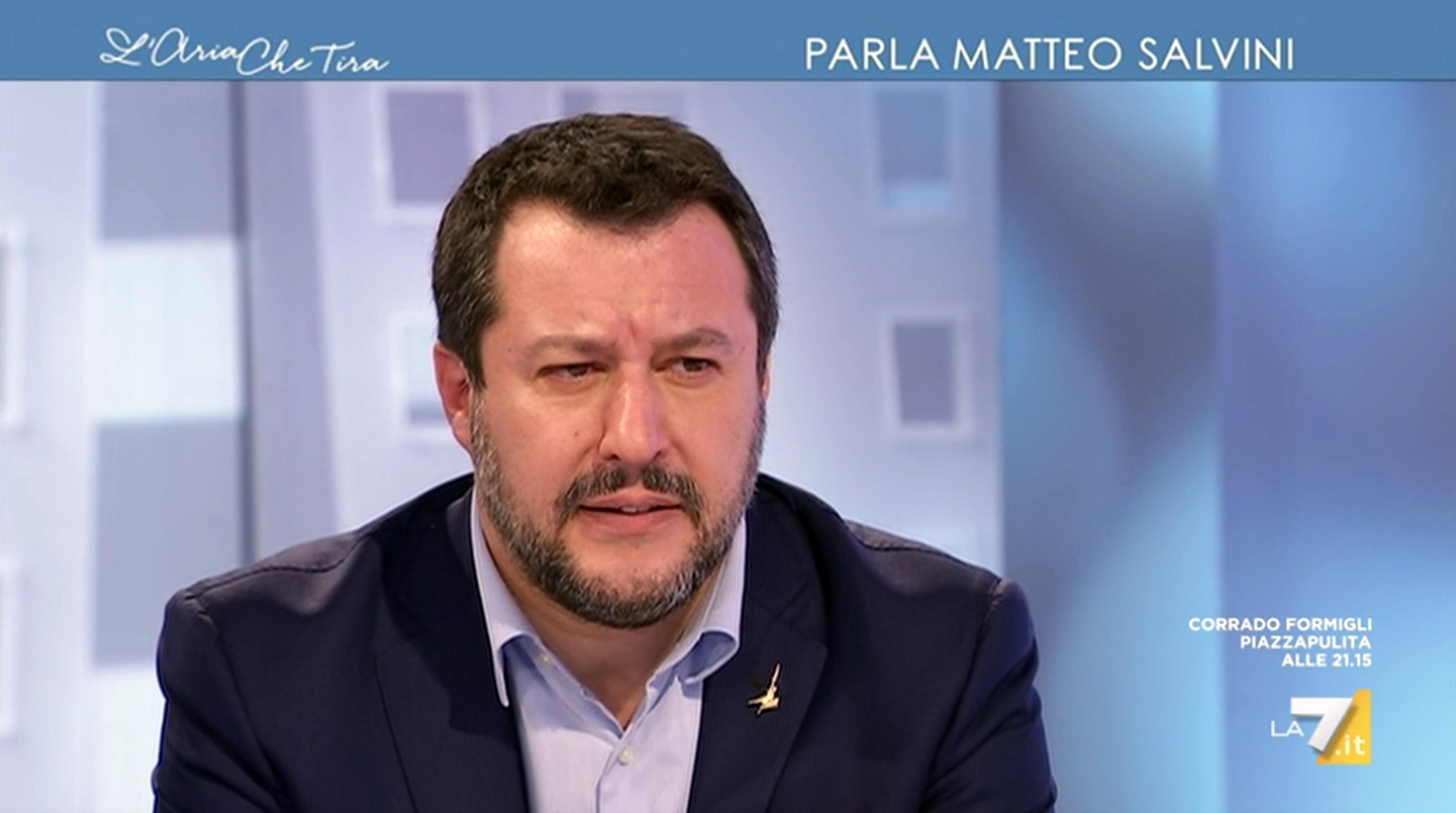 Politica, le sue urla e quelle della tivù