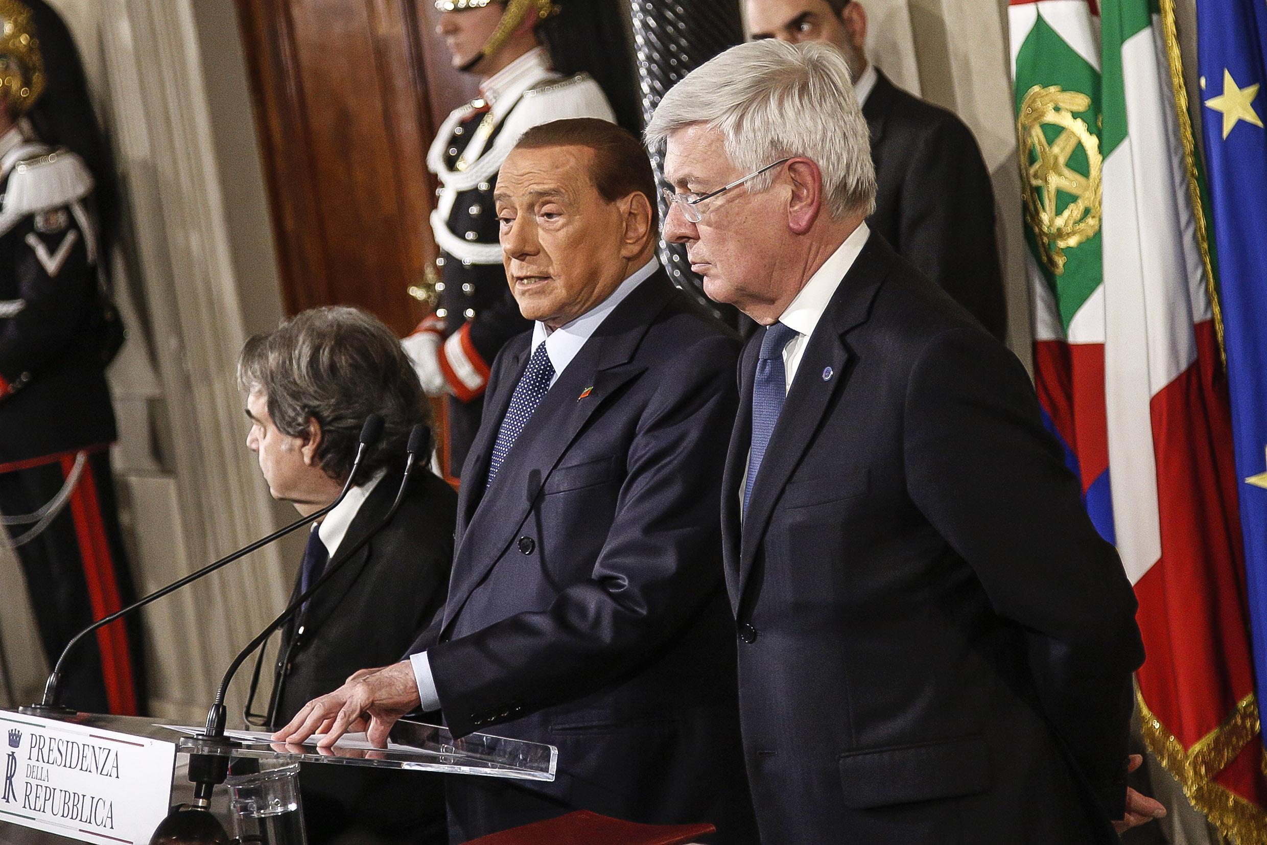 Forza Italia smentisce Romani: “Il partito tornerà a crescere”