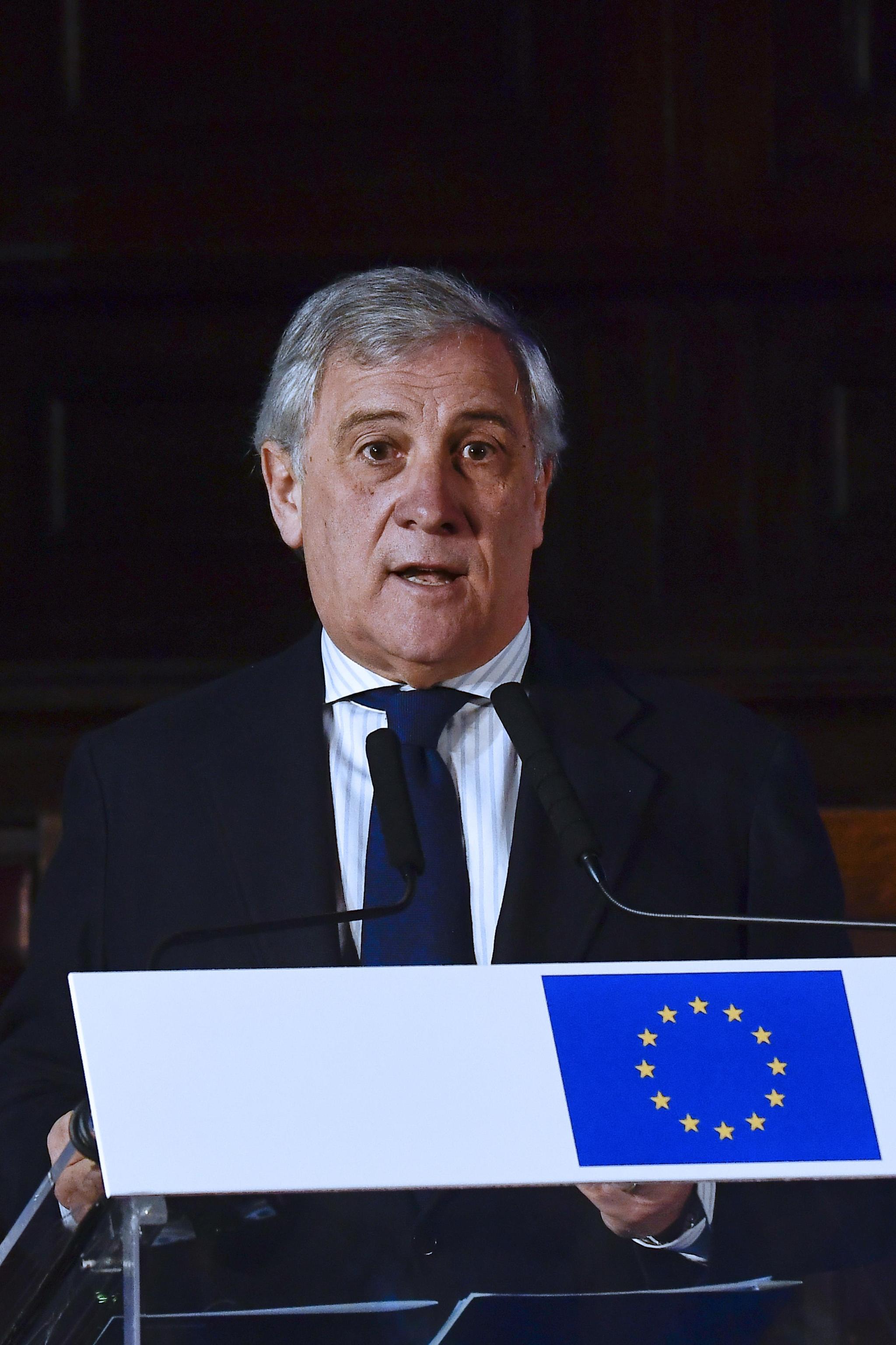 Governo, Tajani: “Forza Italia non si farà coinvolgere”