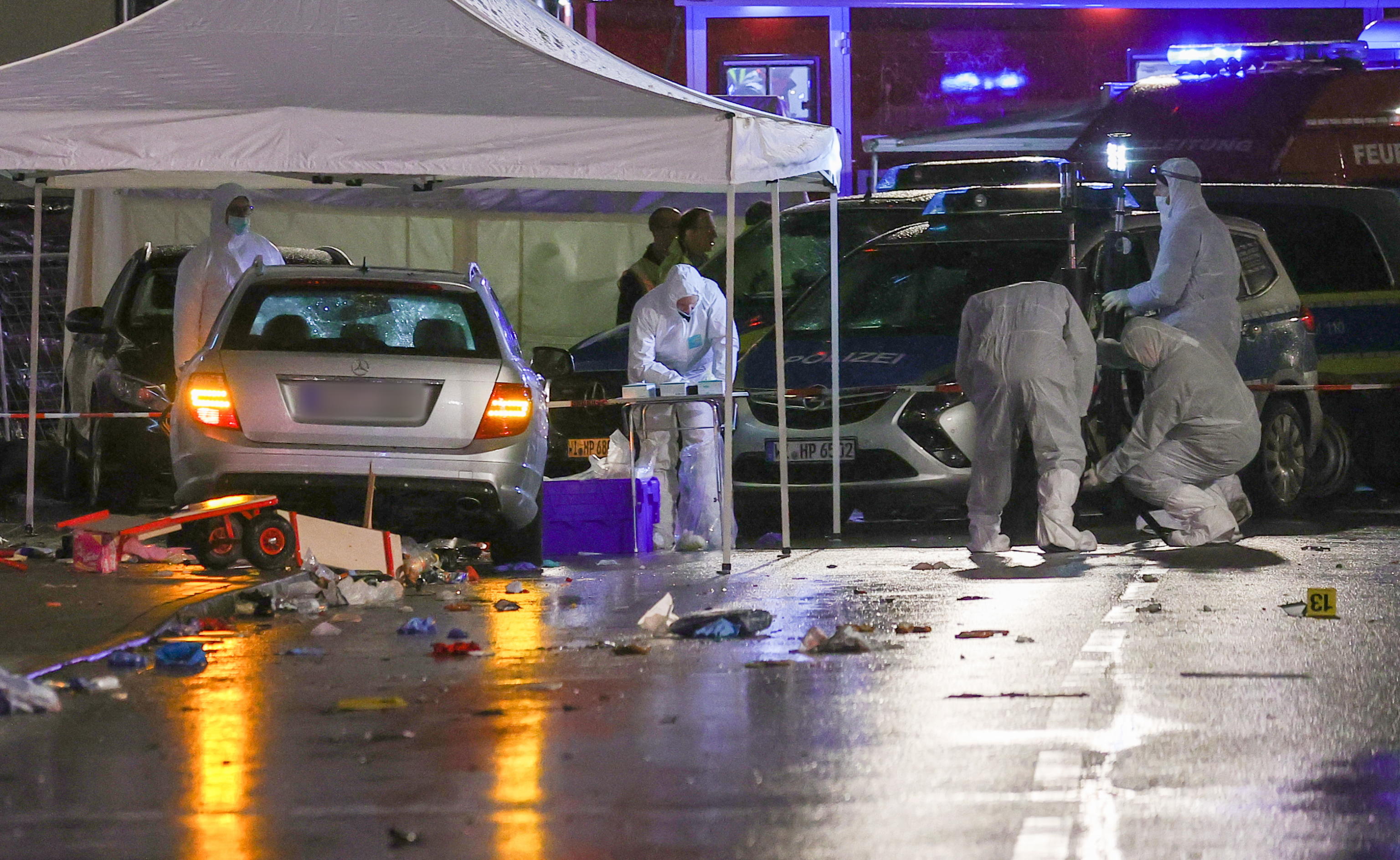 Germania, auto contro il corteo di Carnevale: 52 feriti