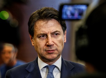 La differenza da Coronavirus di Paese reale e Paese formale