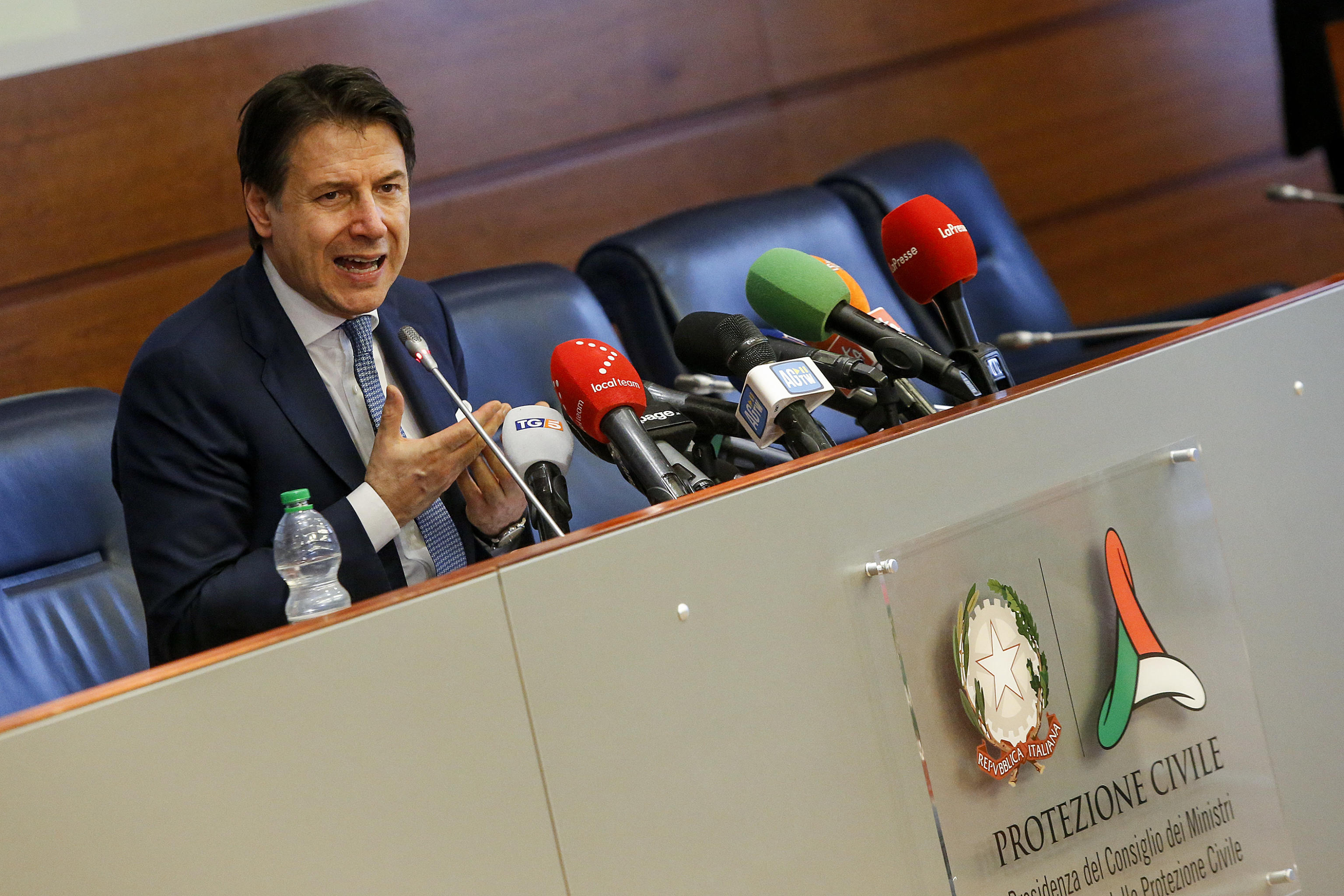 La schizofrenia del medico d’Italia