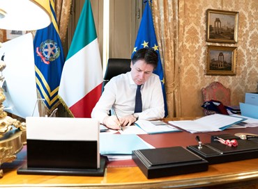 Decreto “Cura Italia”: canta che ti passa