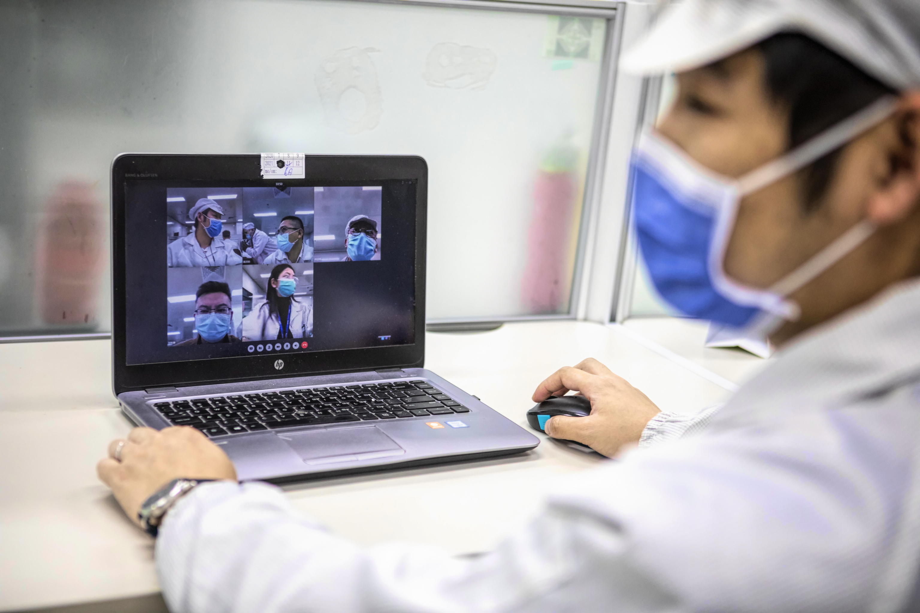 Coronavirus, Carboni: “Internet bene primario” 