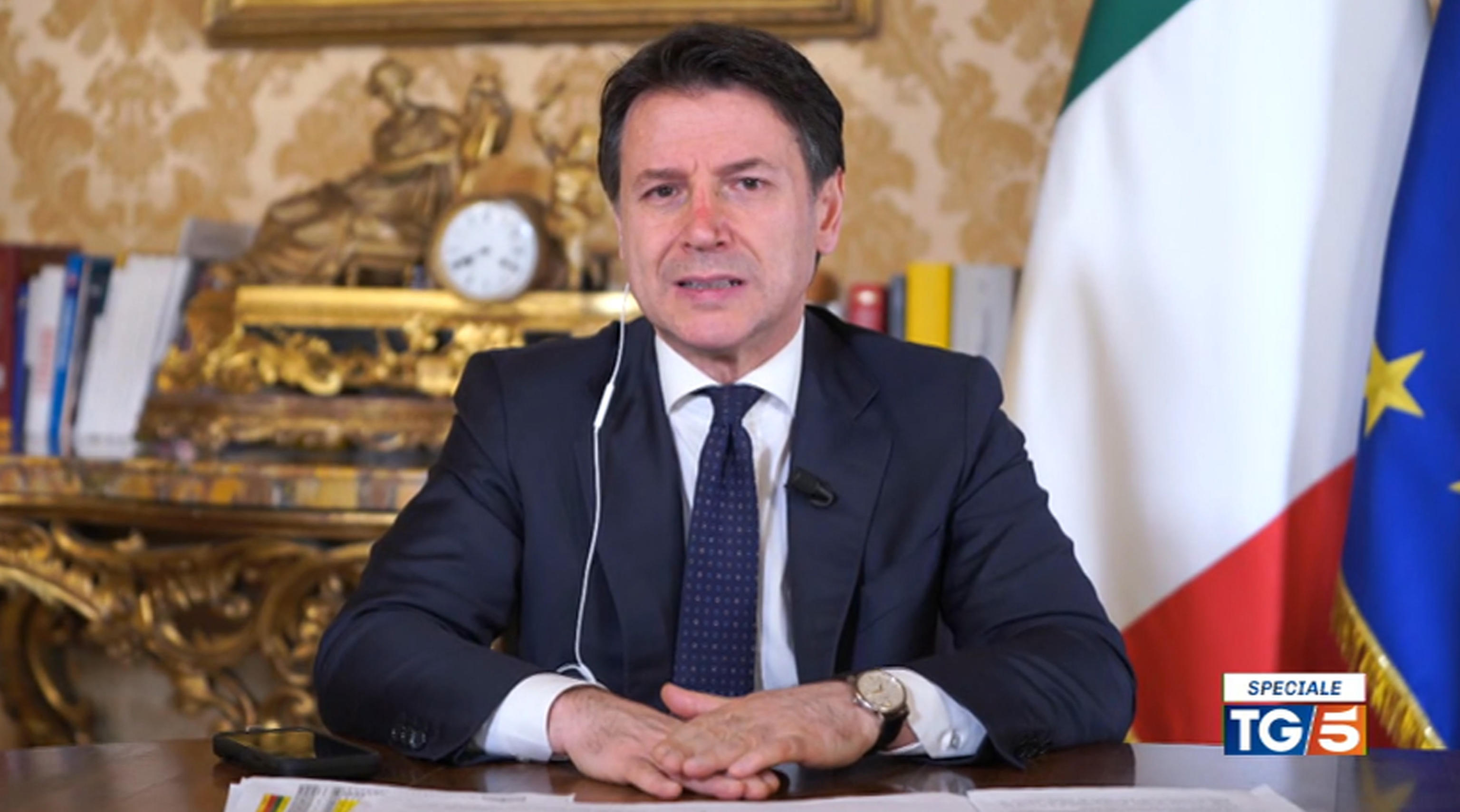 Un gelido vento giacobino sferza la nazione 