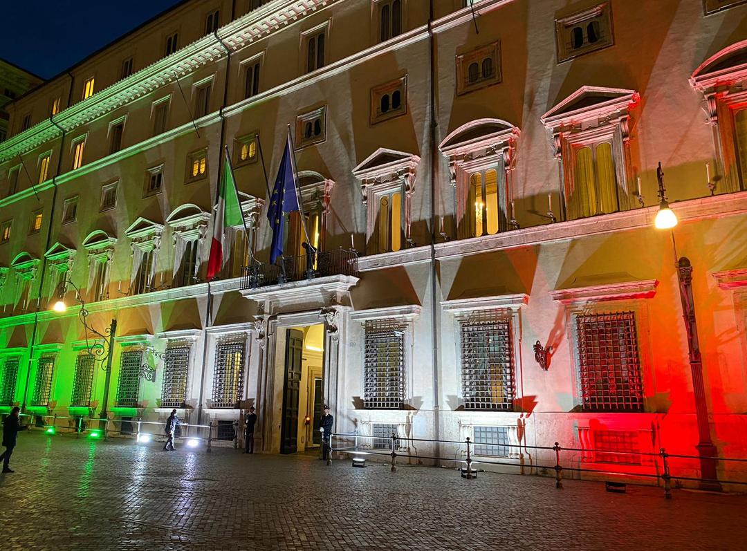 Il Paese dei buoni propositi