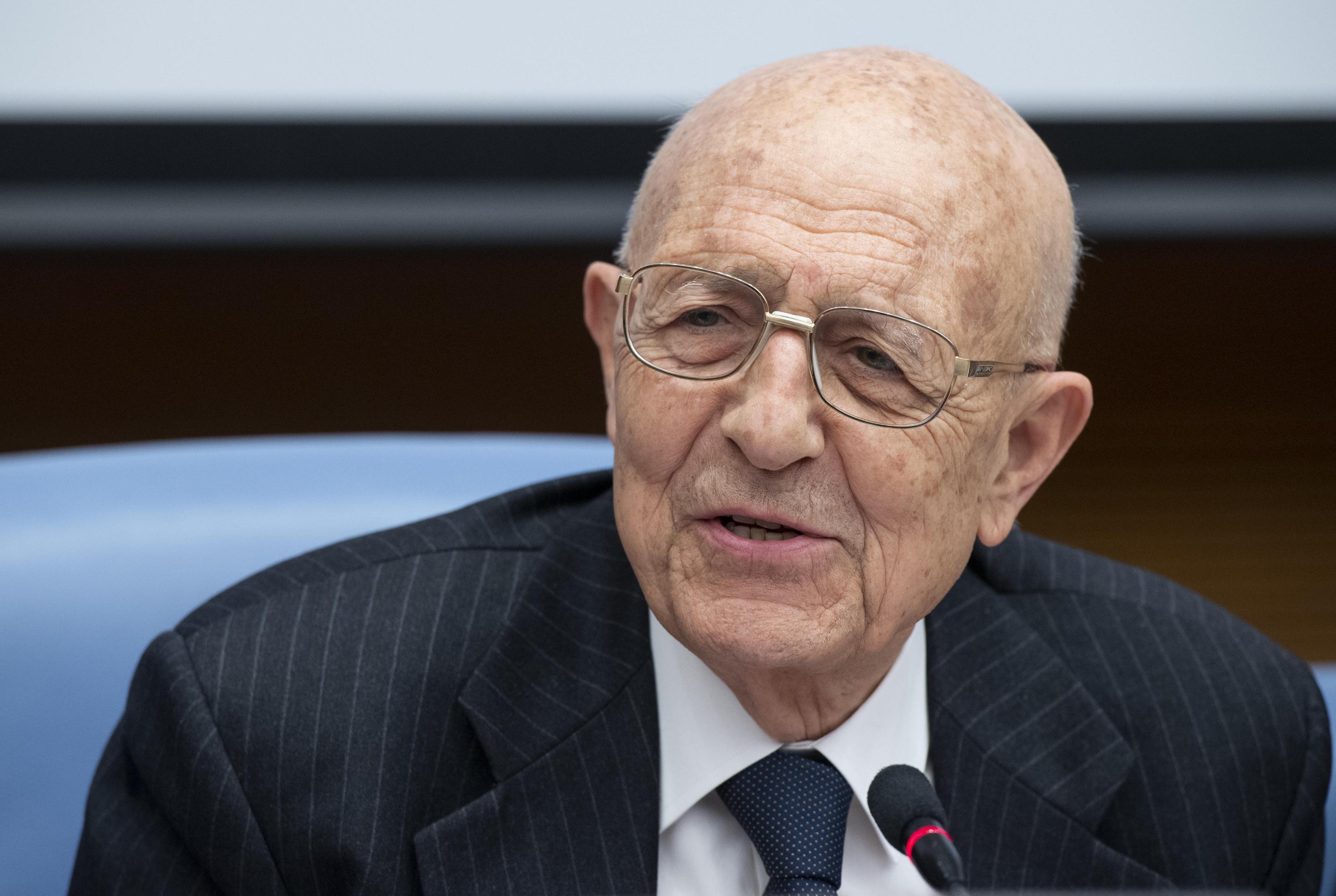 Il linguaggio incomprensibile della dittatura burocratica