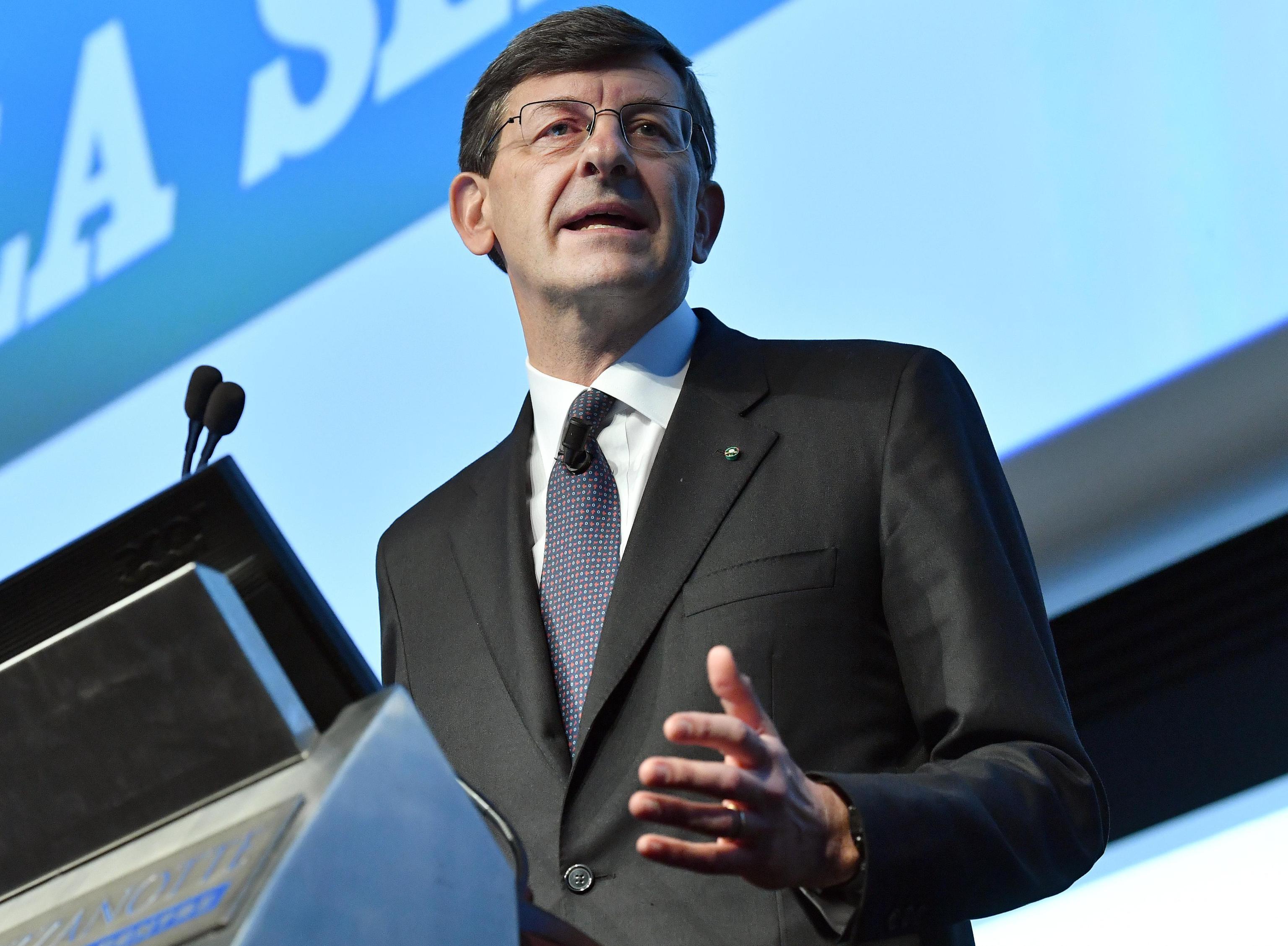 La task force di Colao e il duo Grillo-Bergoglio guidano lo “spillover” dell’era virale