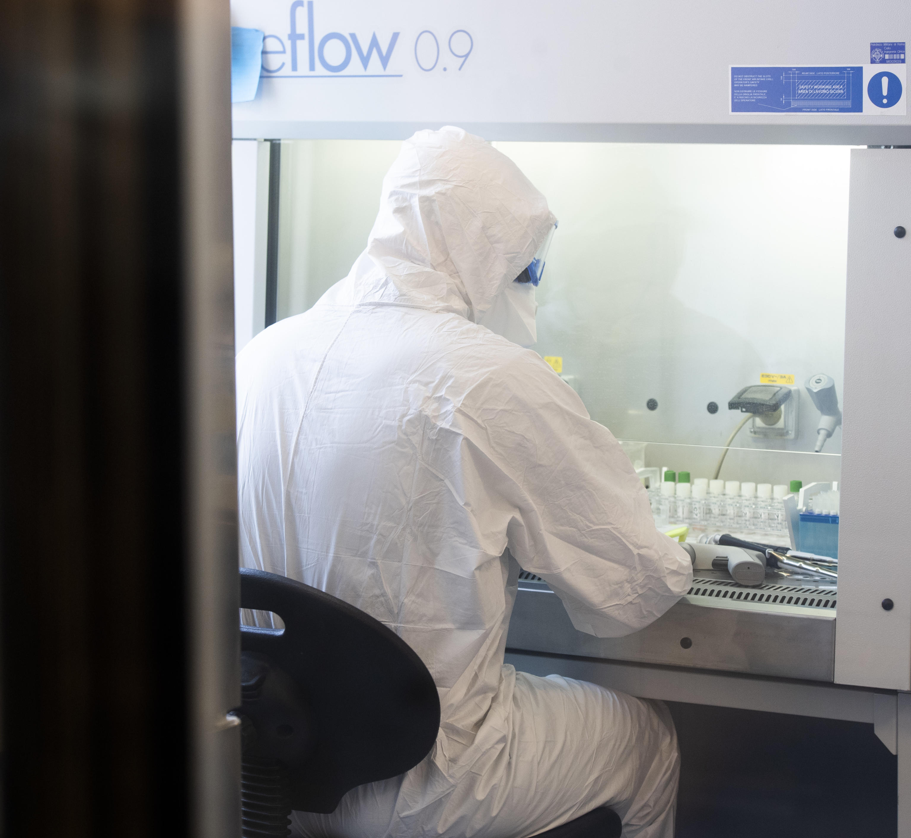 L’assolutismo del Coronavirus