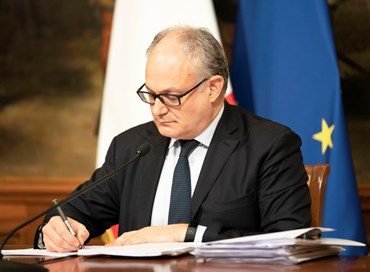 Caro Gualtieri, guardati bene dai “signori” delle banche