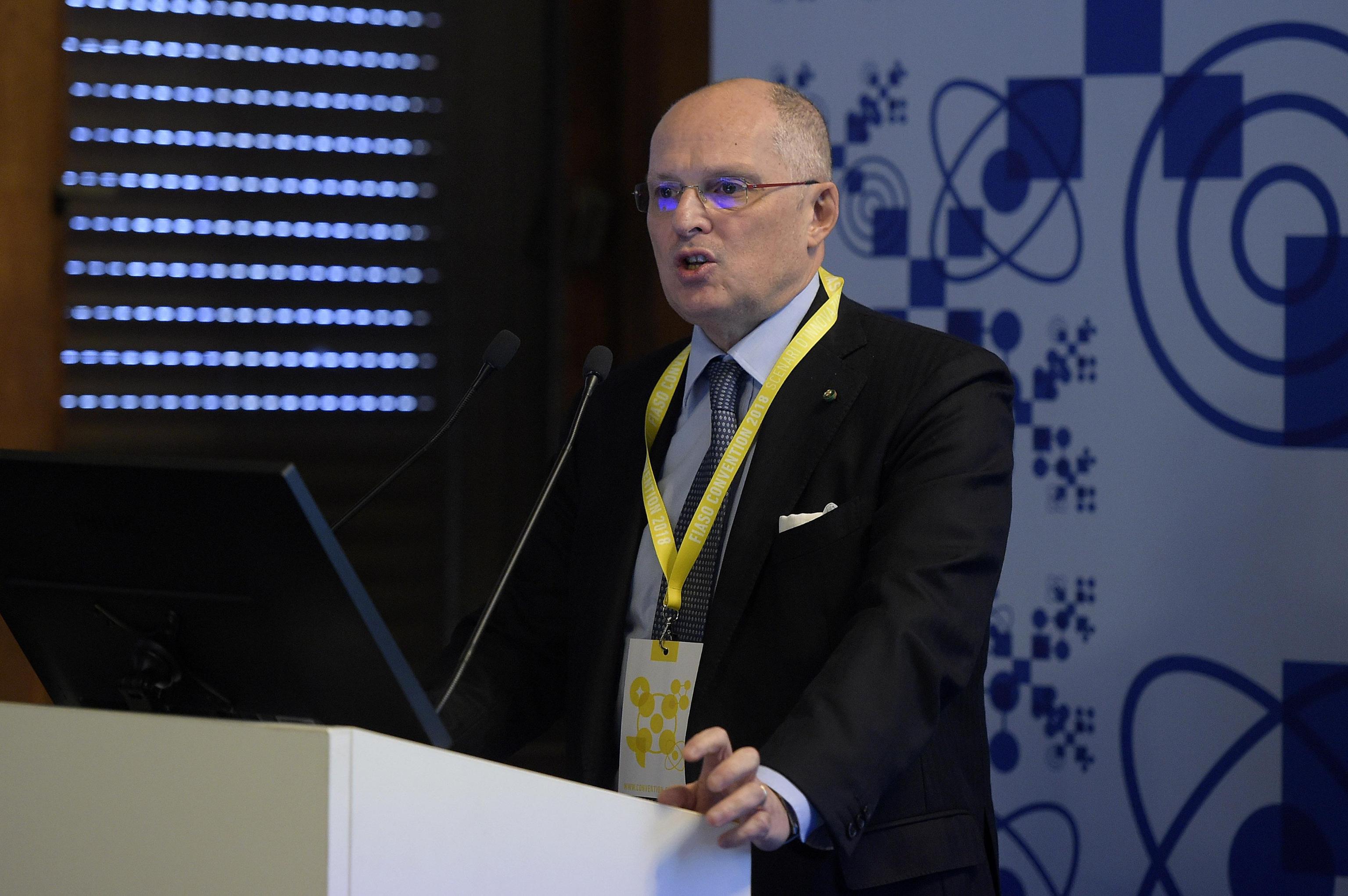 Ricciardi, le cantonate di uno scienziato-politico che guarda all’Oms e alla Cina