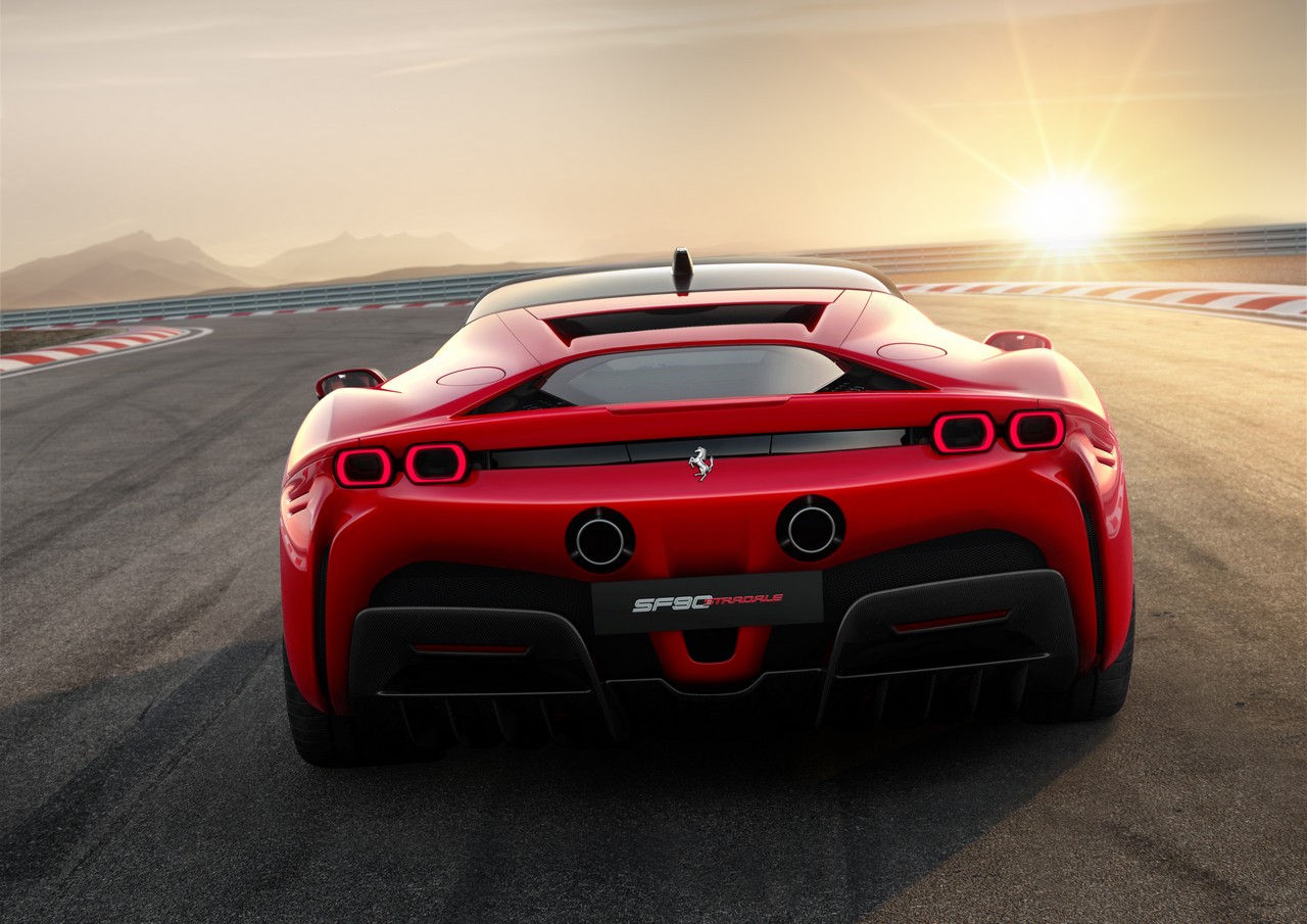 Il virus non frena la Ferrari