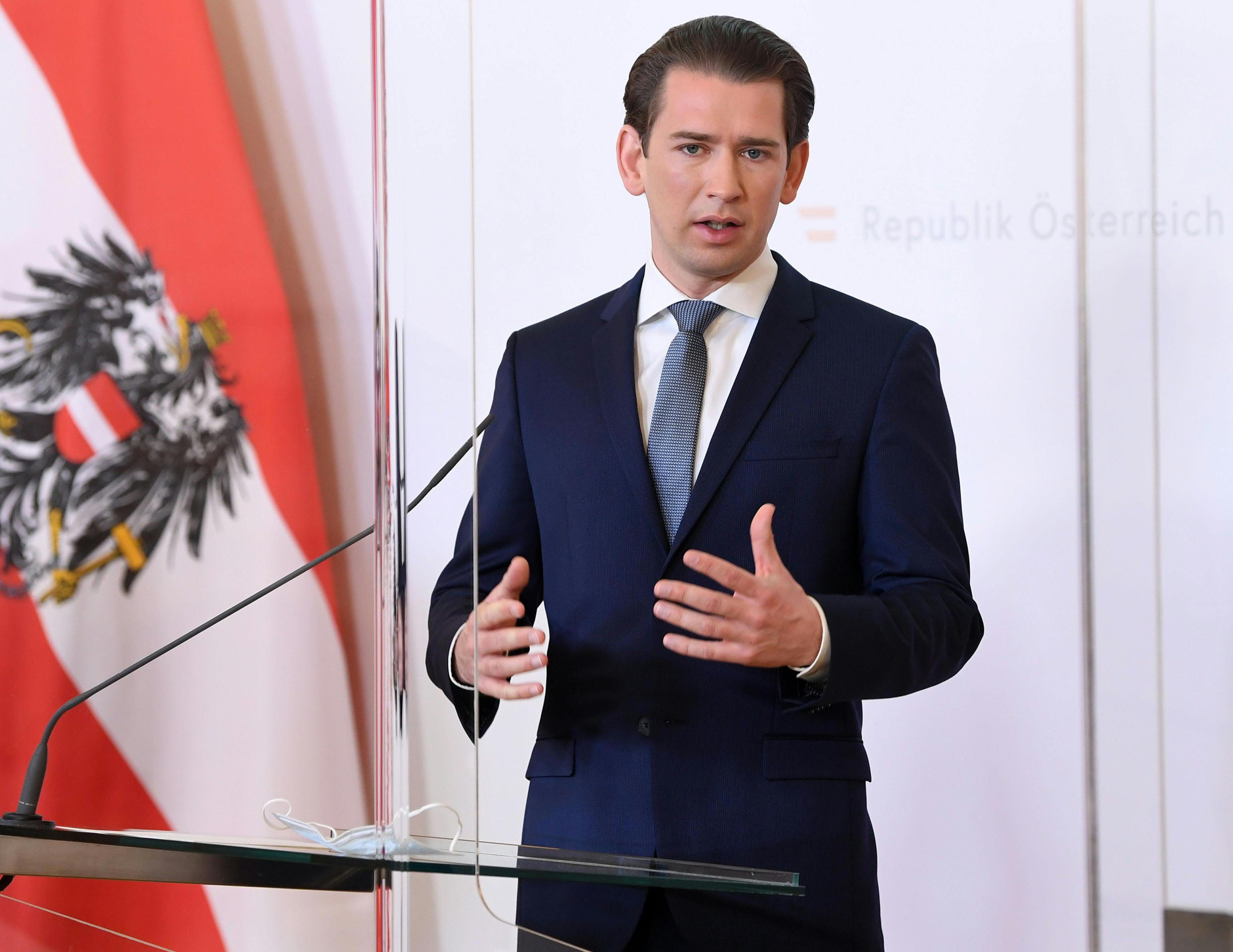 Kurz insiste sui confini chiusi, scontro con Roma 