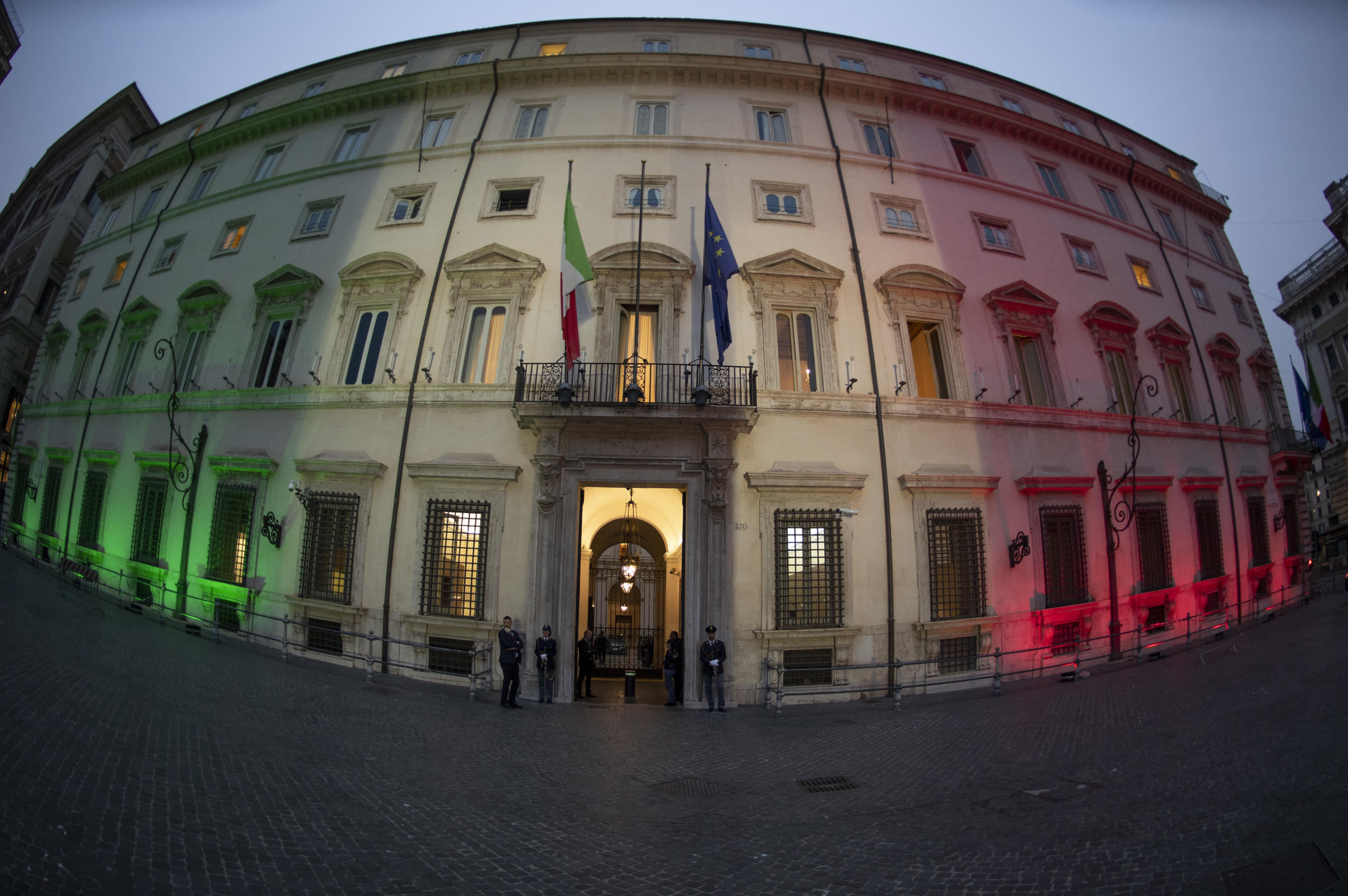 Tutto incredibile: Governo, maggioranza e giustizia