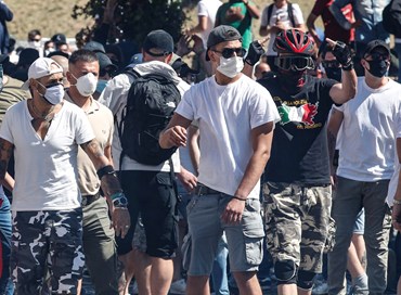 Manifestazioni sardiniste e discriminazione per gli assembramenti