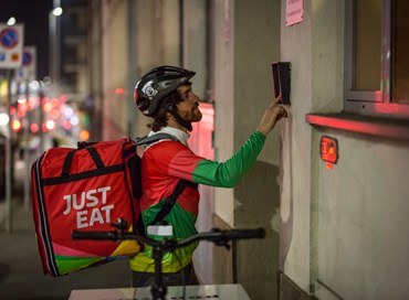Just Eat-Grubhub: nasce colosso del food delivery