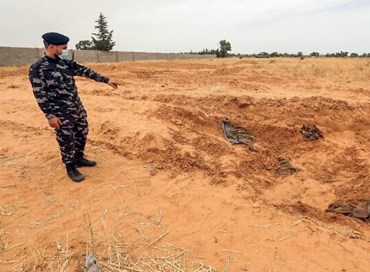 Libia: fosse comuni a Tarhouna