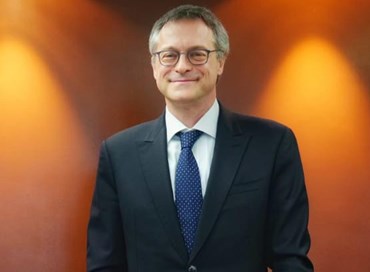 Sulla scena una Confindustria di lotta e di governo