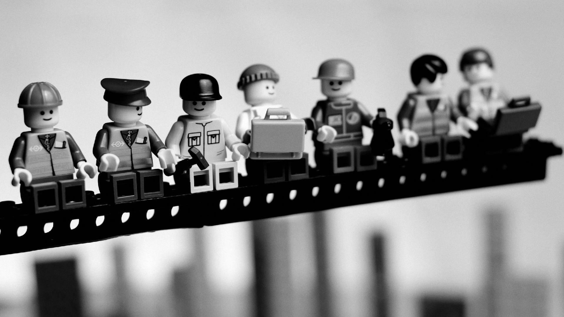 Lavoro: -239mila nuovi contratti, crollo “a termine”