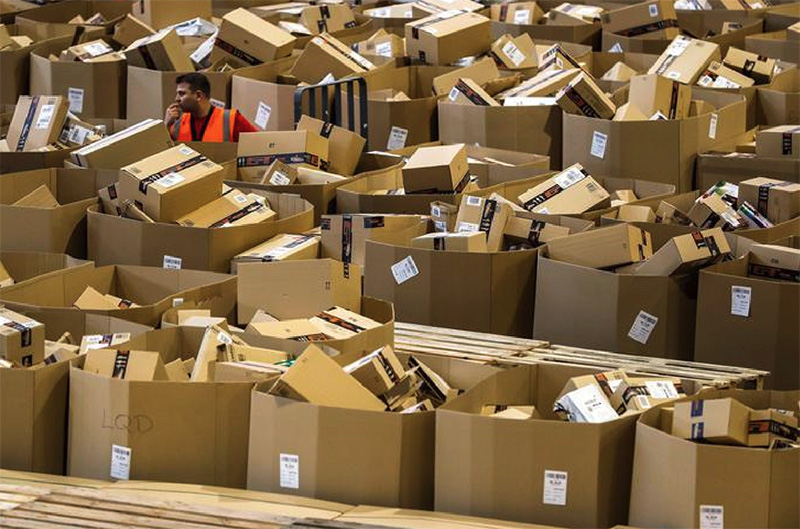 Amazon crea un’unità contro i crimini da contraffazione