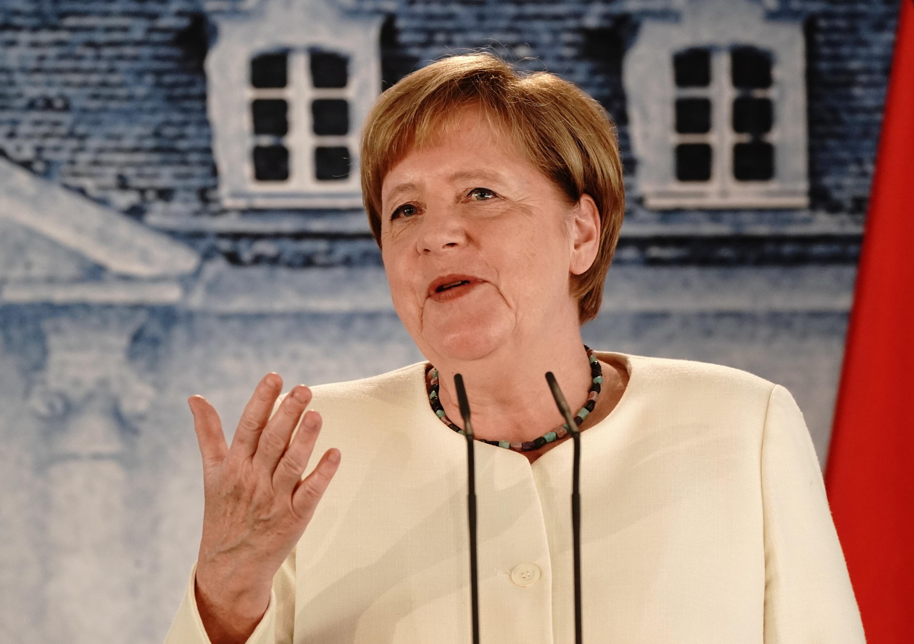 Angela Merkel ha un chiodo fisso in testa: l’Italia