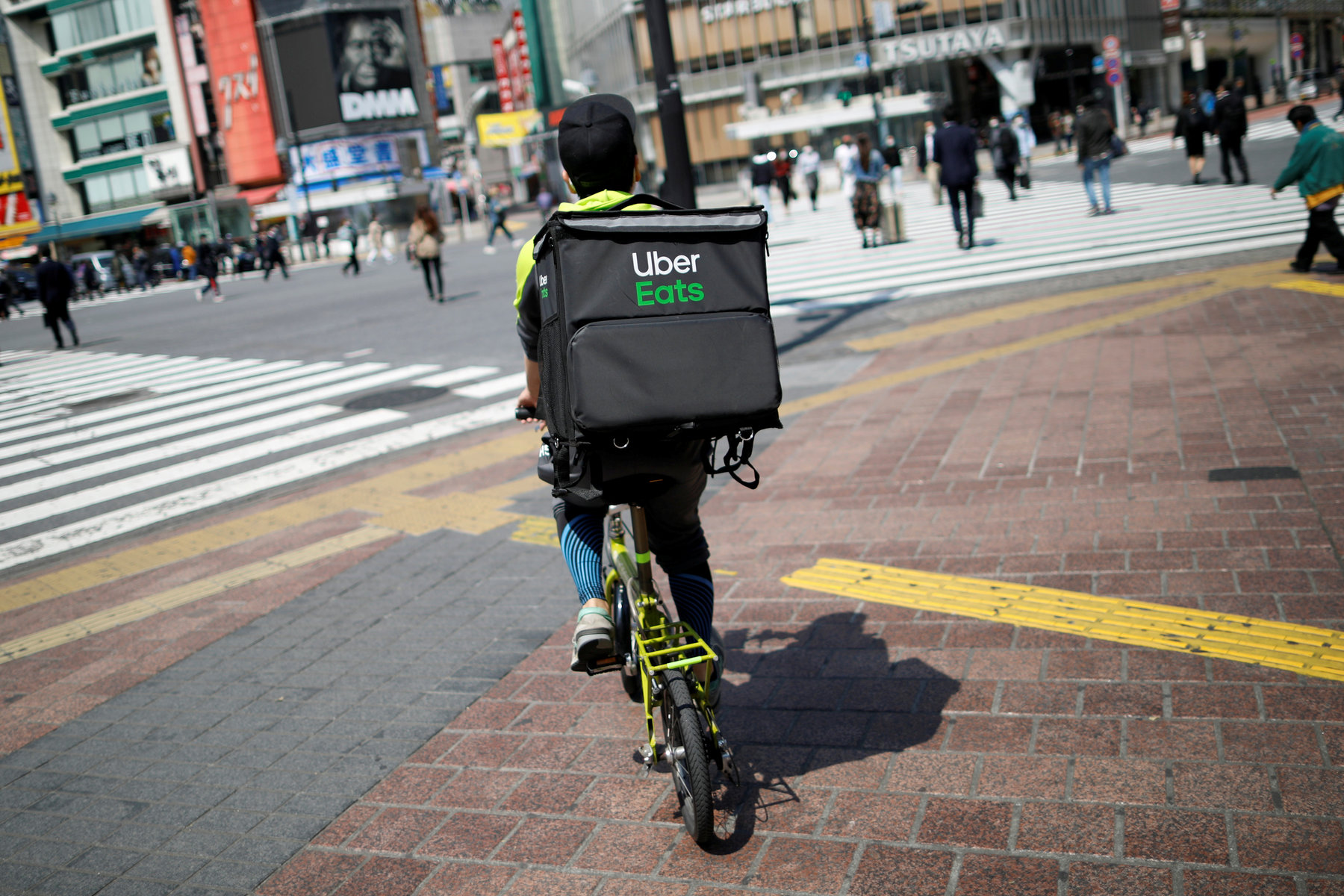 Uber si mangia Postmates, accordo da 2,6 miliardi