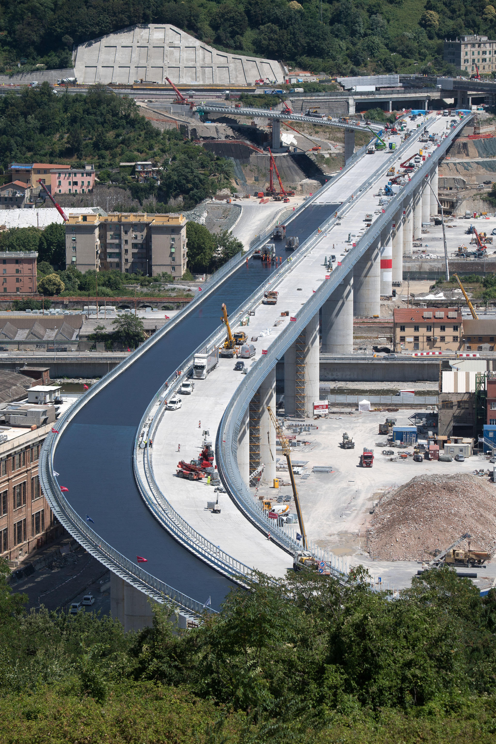Nuovo ponte di Genova, Salvini e Toti attaccano i grillini