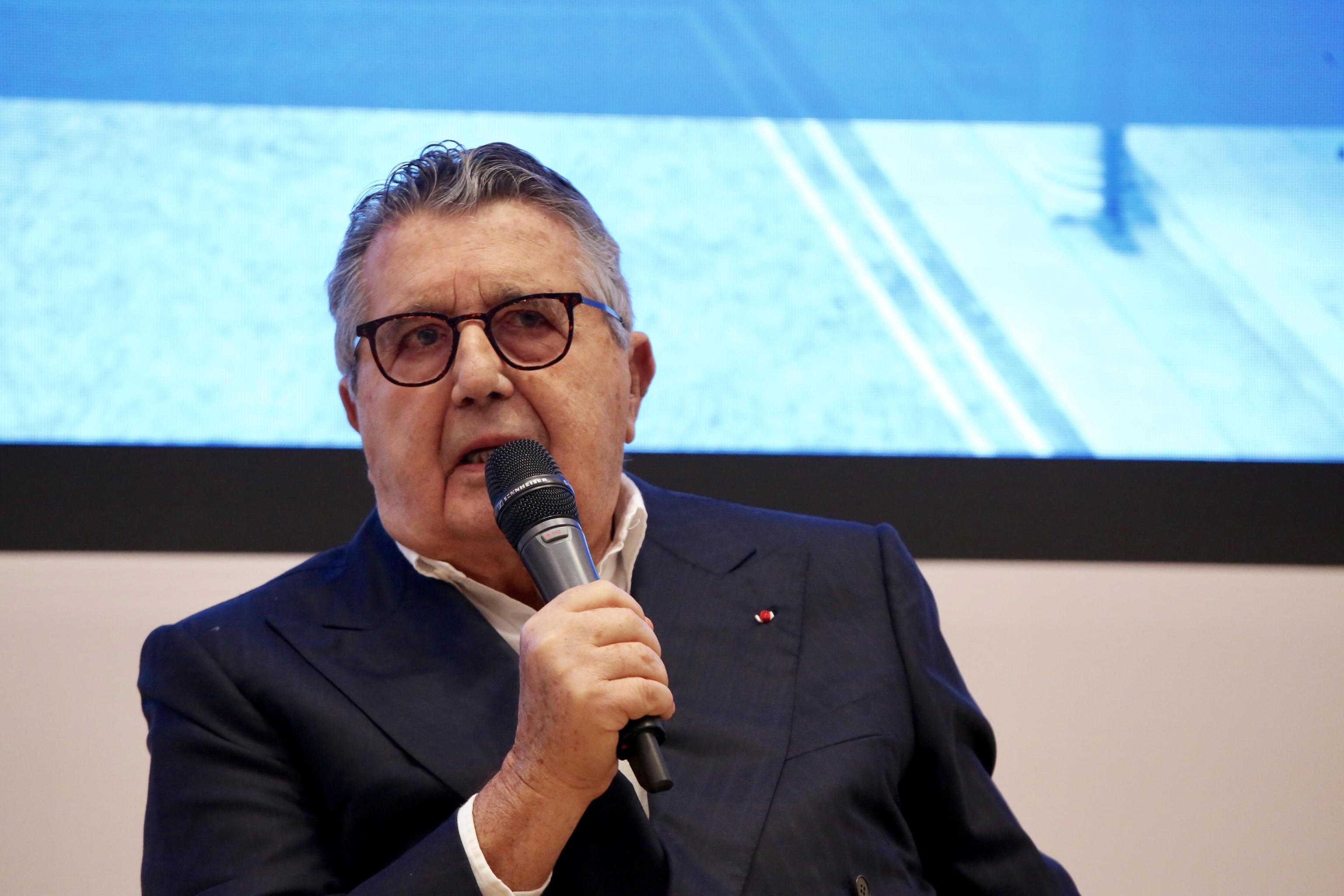 De Benedetti a Berlusconi: Maledetto, ti amerò