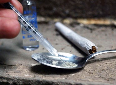 Droga e coscienza distanziata