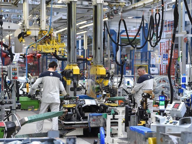 Industria: balzo fatturato ma lontani livelli 2019