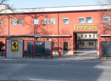Il cavallino rampante azzoppato