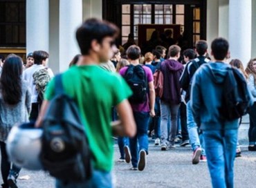 Non basta riaprire le scuole, occorre restaurare la scuola