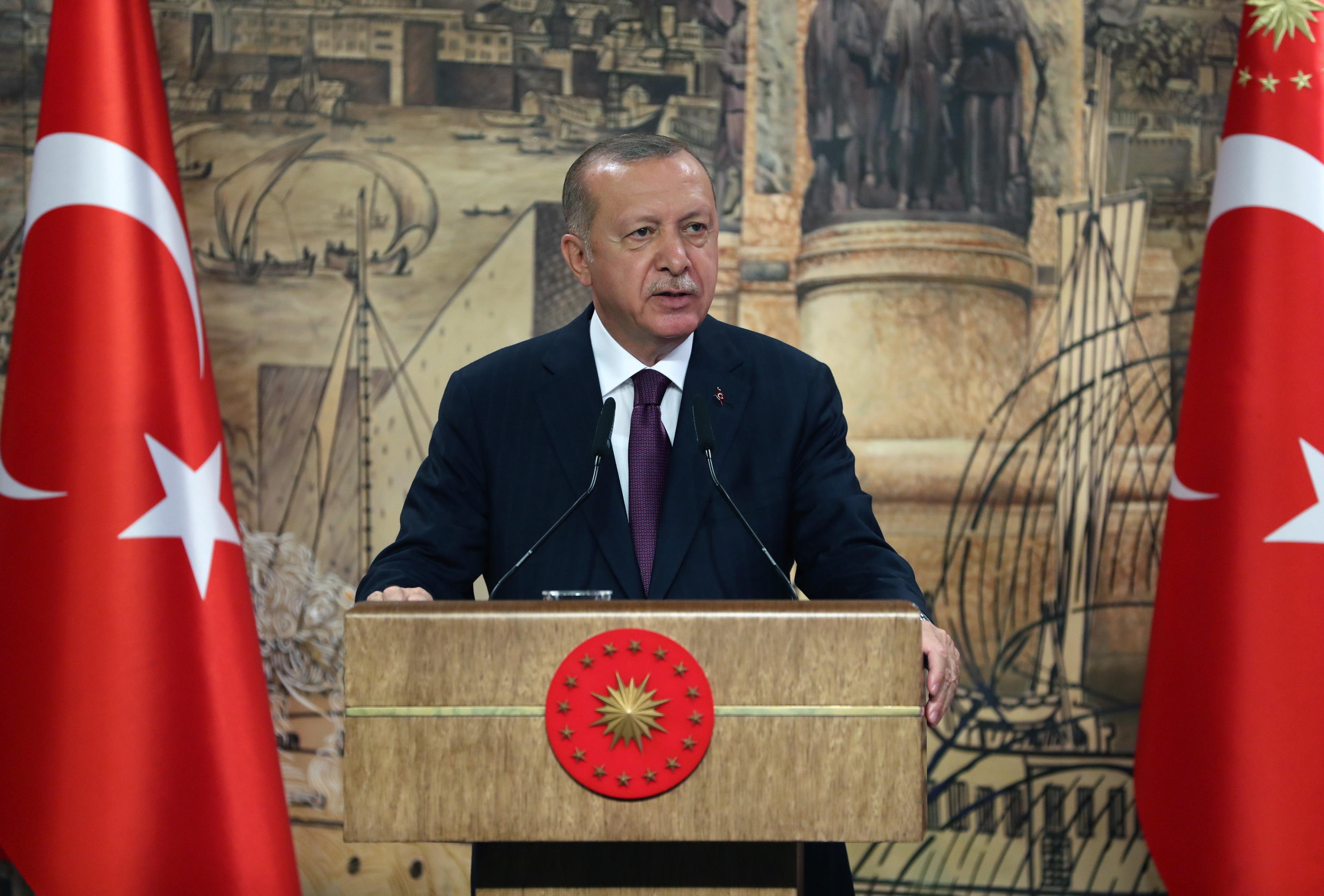 Erdogan minaccia Atene: “Ankara prenderà ciò che le spetta”.