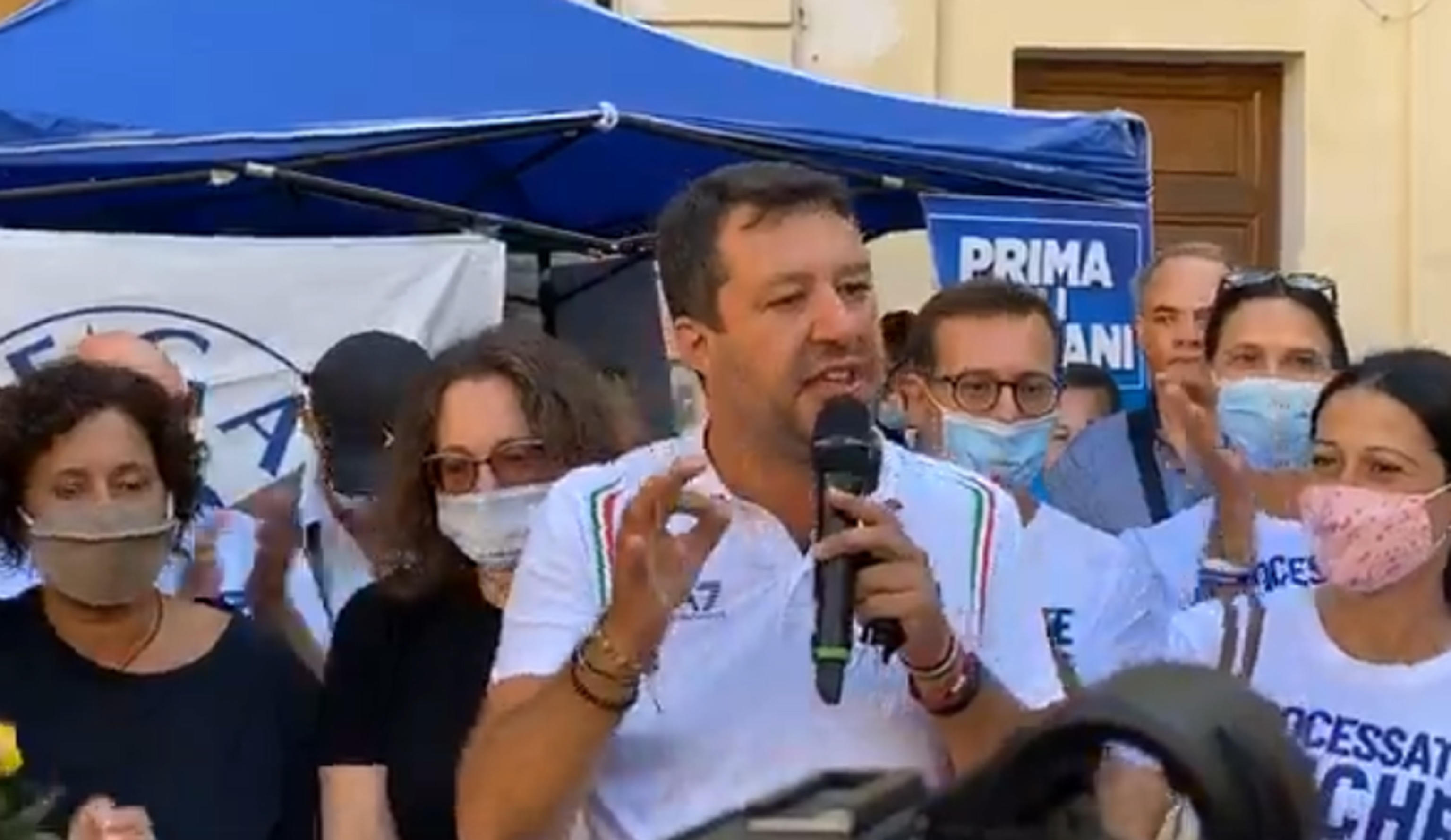 Salvini: “Azzolina vada a casa