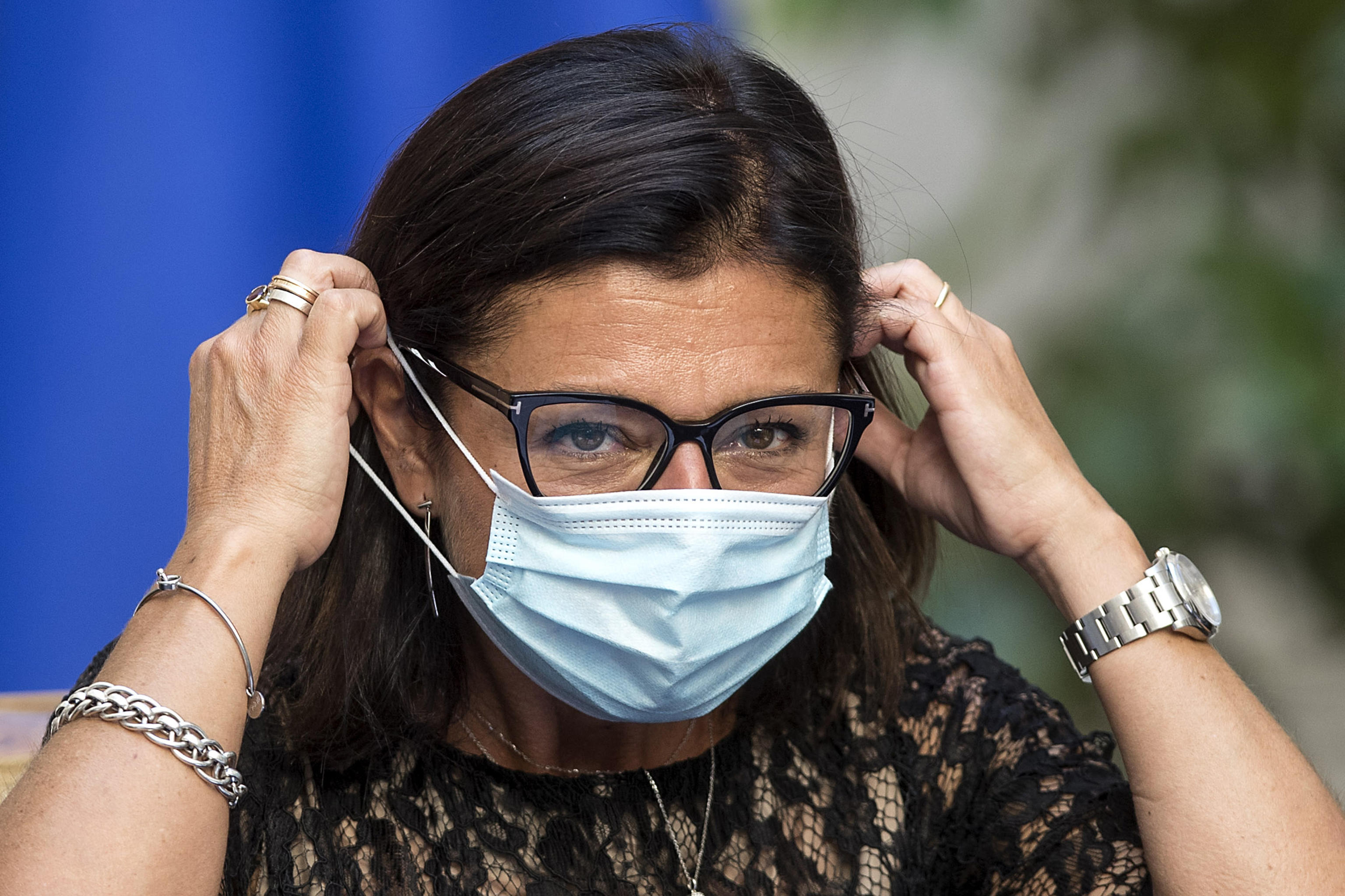 A scuola con sciarpa e colbacco