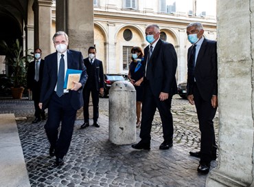 Visco: “La crisi è molto pesante, incerte le conseguenze”