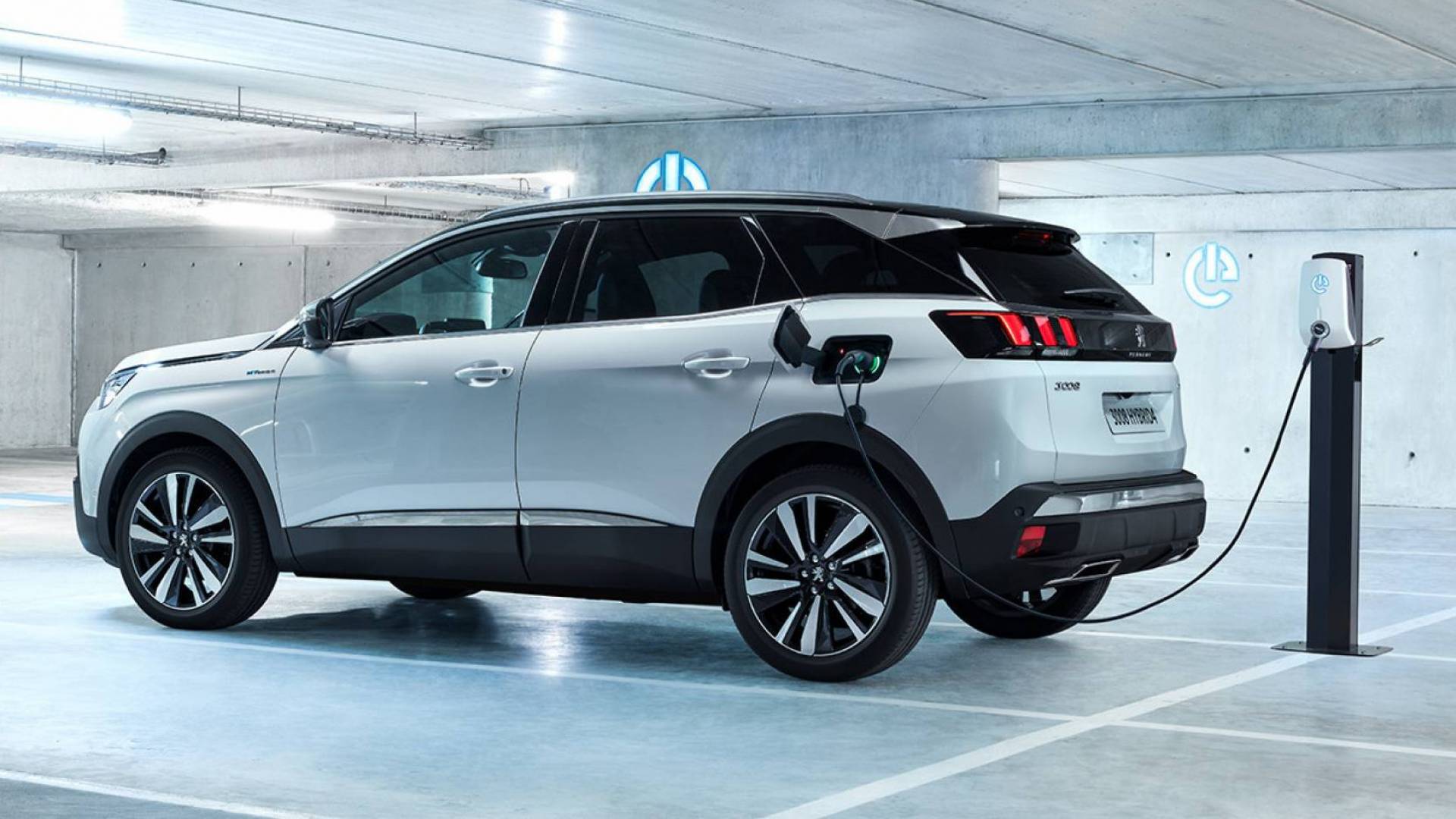 L’Opinione risponde: l’auto ibrida