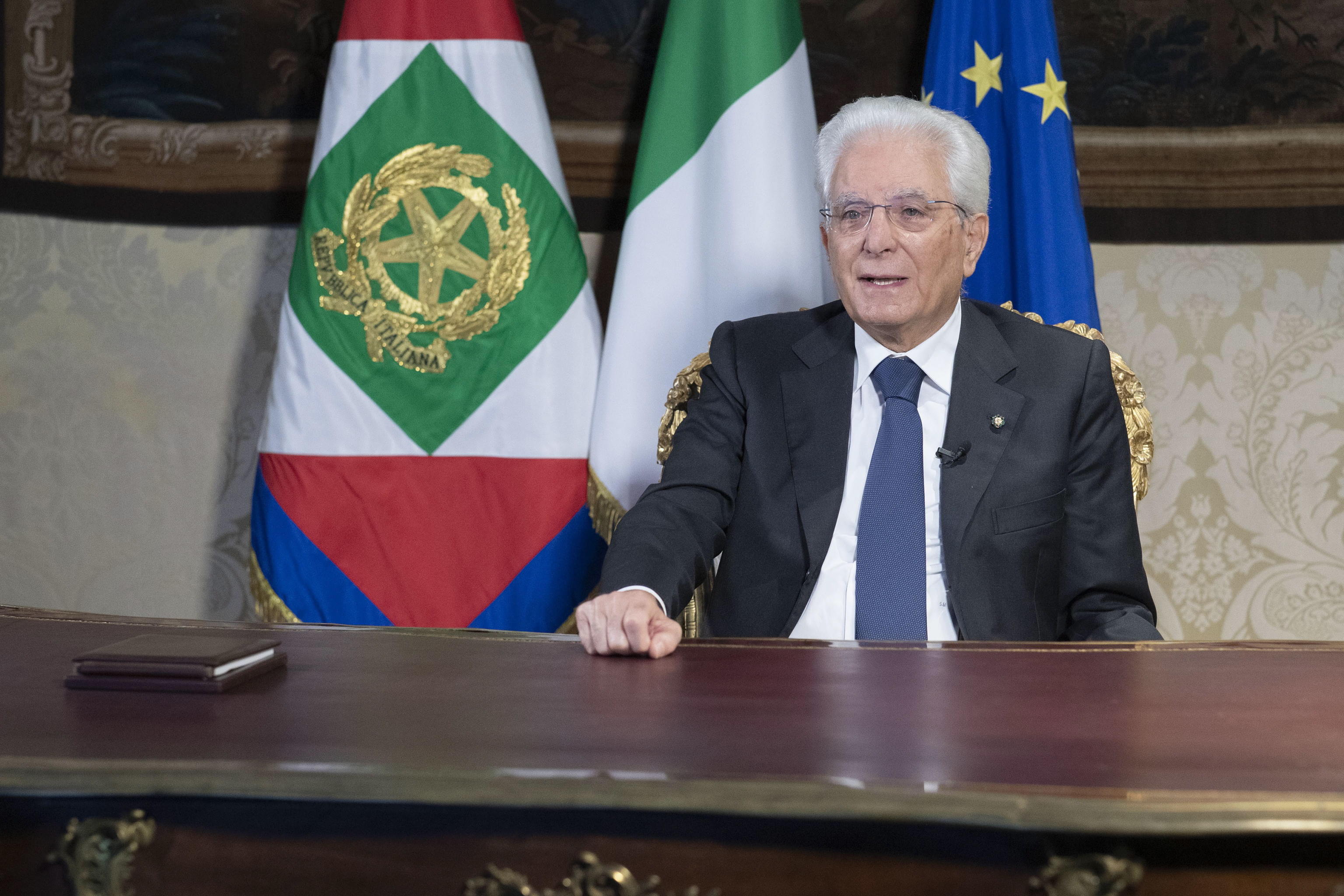 Mattarella sciolga le Camere per far votare gli italiani